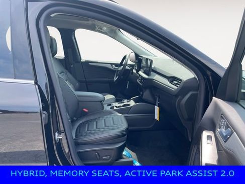 New 2024 Ford Escape SE w/ PHEV Premium Package image 17