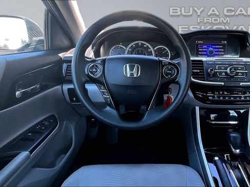 Used 2017 Honda Accord LX image 5