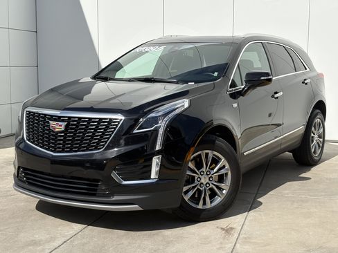 Certified 2023 Cadillac XT5 Premium Luxury AWD/4WD image 2
