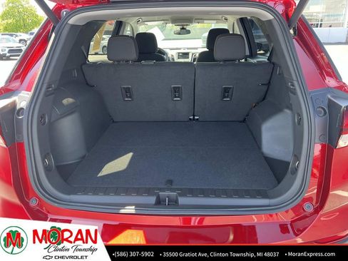 Certified 2024 Chevrolet Equinox LT FWD image 11