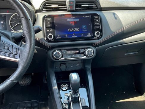 Used 2024 Nissan Versa SR FWD image 9