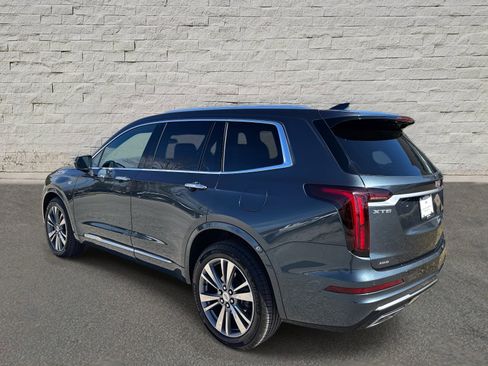 Used 2020 Cadillac XT6 Premium Luxury w/ Platinum Package image 3