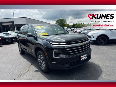 Used 2024 Chevrolet Traverse LT AWD/4WD image 17