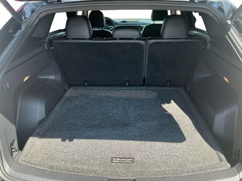 Used 2021 Volkswagen Atlas Cross Sport SEL AWD/4WD image 23