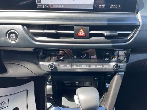 Certified 2024 Kia Seltos EX AWD/4WD image 18