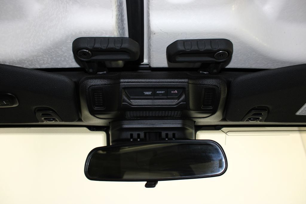 Used 2024 Jeep Wrangler Sport AWD/4WD image 17