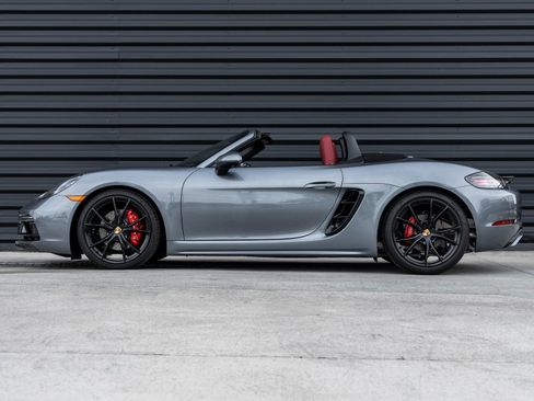 Certified 2025 Porsche 718 Boxster S image 2