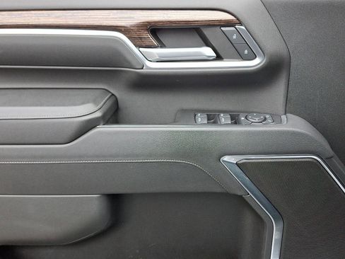 Used 2024 GMC Sierra 3500 SLE w/ SLE Value Package image 13