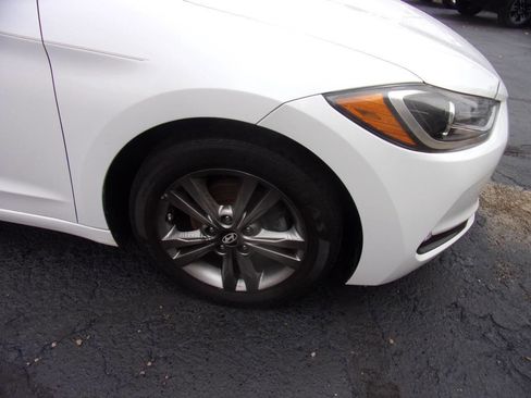 Used 2017 Hyundai Elantra SE w/ SE A/T Tech Package 03 image 10