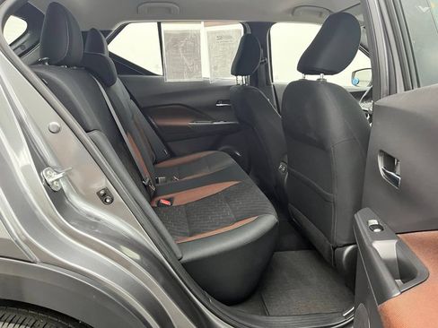 Used 2024 Nissan Kicks SR FWD image 33