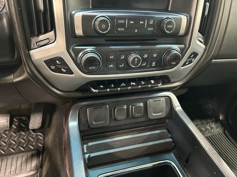 Used 2015 GMC Sierra 2500 SLT w/ Duramax Plus Package AWD/4WD image 15
