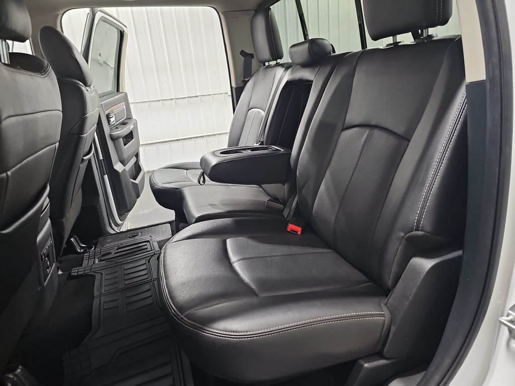 Used 2017 RAM 1500 Laramie w/ Convenience Group AWD/4WD image 13
