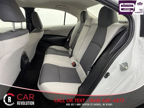 Used 2023 Toyota Corolla LE FWD image 24