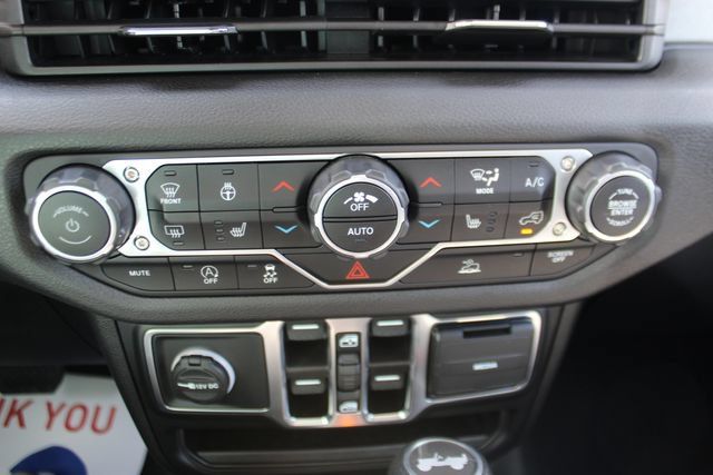 Used 2024 Jeep Wrangler Unlimited Sport AWD/4WD image 19