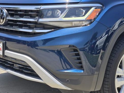 Used 2023 Volkswagen Atlas Cross Sport SE FWD image 9