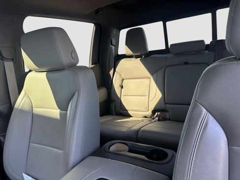 Used 2019 GMC Sierra 1500 SLT w/ SLT Premium Plus Package image 4