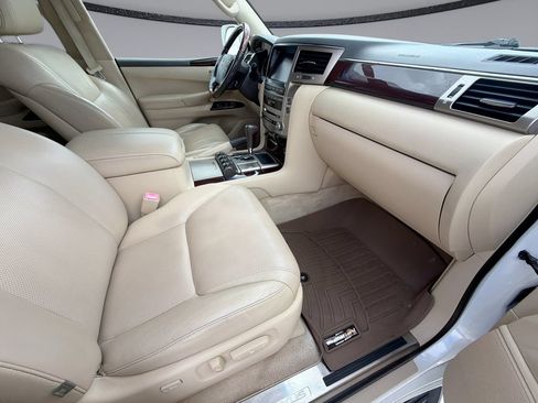 Used 2015 Lexus LX 570 4WD image 15