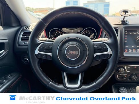 Used 2018 Jeep Compass Trailhawk w/ Leather Interior Group AWD/4WD image 11