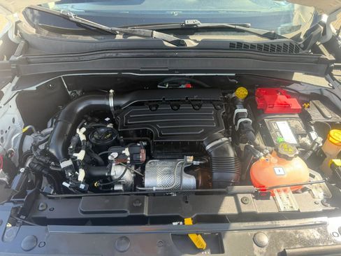 Used 2019 Jeep Renegade Trailhawk w/ LED Lighting Group AWD/4WD image 11