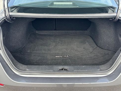 Used 2023 Nissan Sentra SV image 5