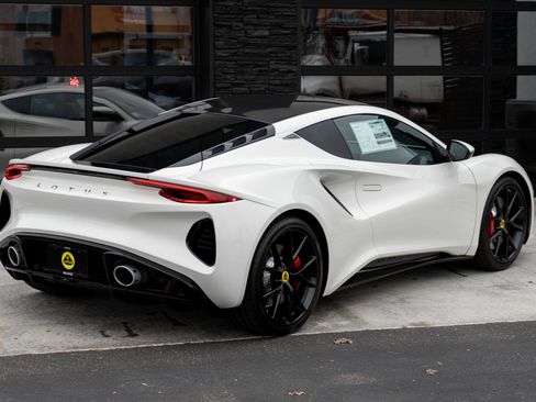 Used 2024 Lotus Emira First Edition image 10