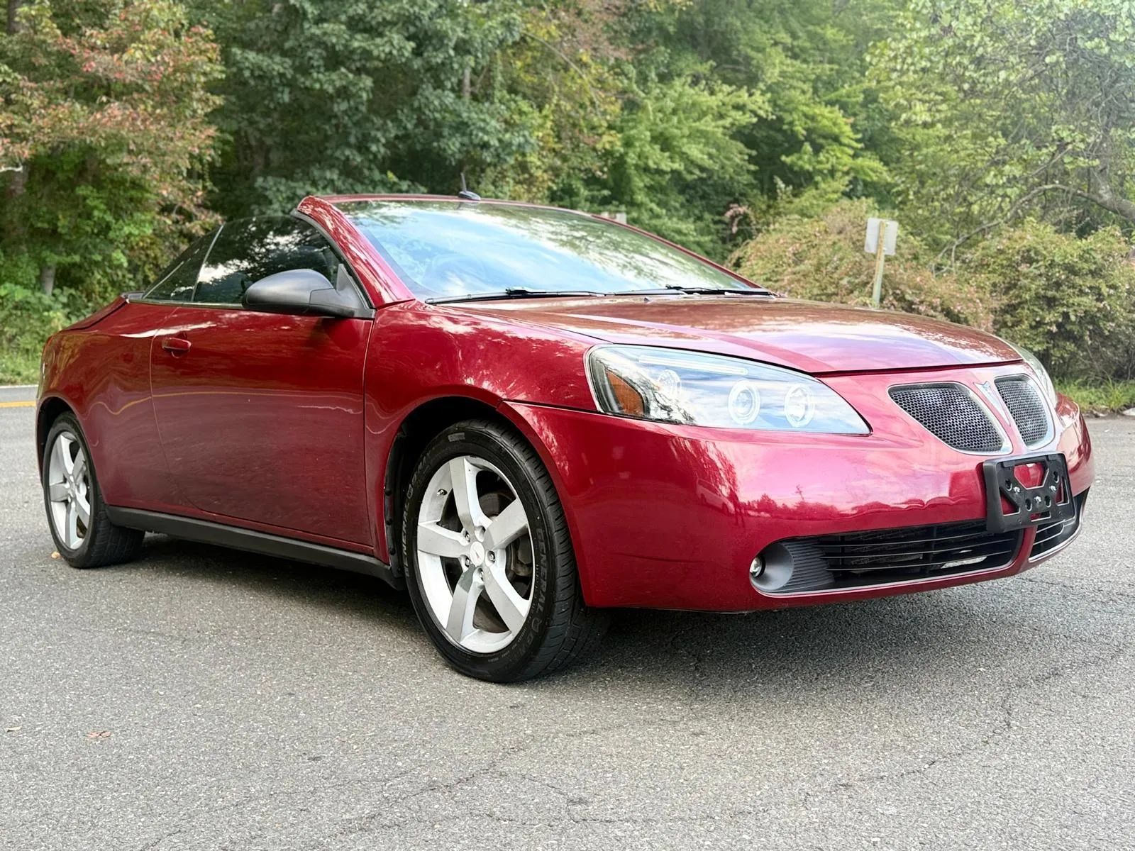 Used 2008 Pontiac G6 GT w/ Sport Package FWD image 1