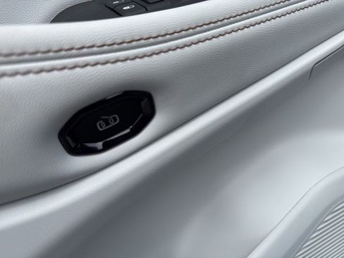 New 2026 Jeep Cherokee Limited image 21