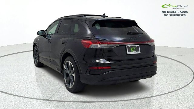 Used 2025 Audi Q4 e-tron Premium w/ Convenience Package AWD/4WD image 6