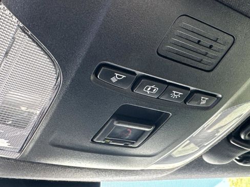 Used 2021 Toyota Corolla SE w/ Protection Package (TMS) image 27