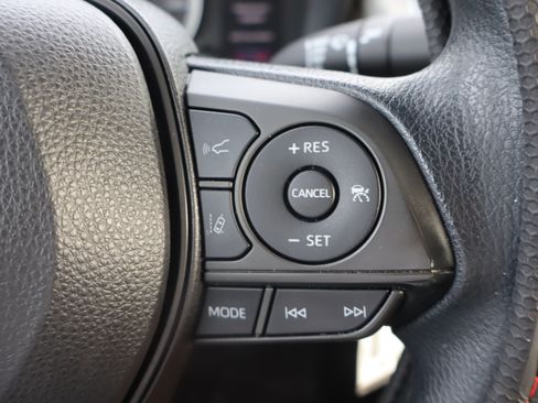 Used 2022 Toyota Corolla LE FWD image 20