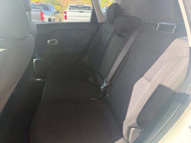 Used 2014 Kia Soul + FWD image 15