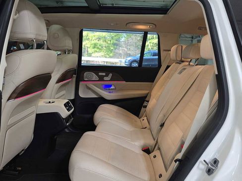 Used 2021 Mercedes-Benz GLS 580 4MATIC image 16