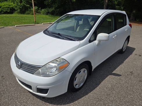 Used 2009 Nissan Versa 1.8 S w/ PWR Pkg FWD image 3