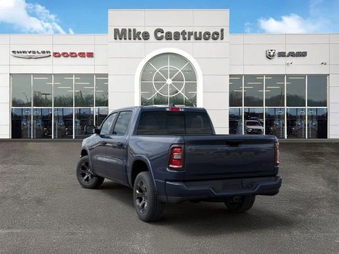 New 2026 RAM 1500 4x4 Crew Cab image 4