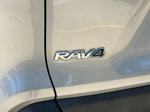 Used 2020 Toyota RAV4 LE w/ All Weather Liner Package FWD image 30