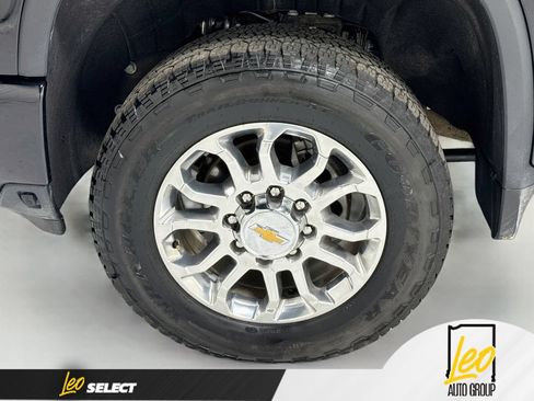Used 2025 Chevrolet Silverado 3500 LT w/ Z71 Chrome Sport Edition AWD/4WD image 35