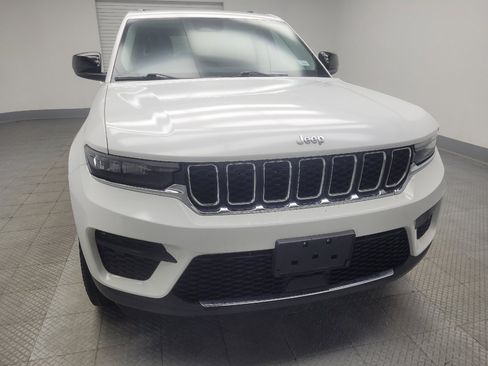 Used 2023 Jeep Grand Cherokee Laredo w/ Luxury Tech Group I AWD/4WD image 14