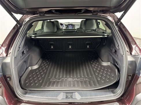Used 2025 Subaru Outback Touring XT image 14