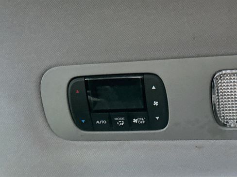 Used 2018 Honda Odyssey EX image 24