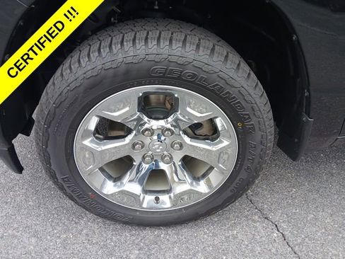 Certified 2022 RAM 1500 Big Horn AWD/4WD image 2