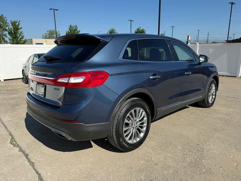 Used 2018 Lincoln MKX Select w/ Select Plus Package AWD/4WD image 13