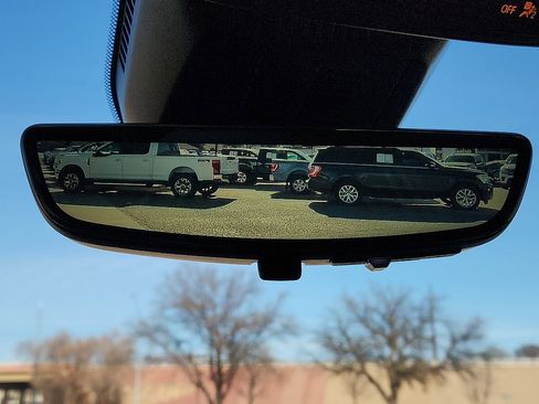 Used 2025 Chevrolet Equinox LT w/ Convenience Package II image 10