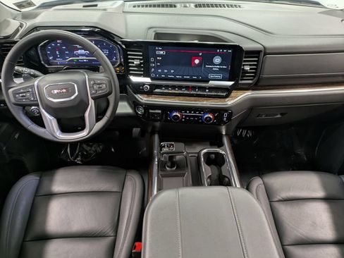 Used 2024 GMC Sierra 1500 Elevation w/ Elevation Premium Package AWD/4WD image 24