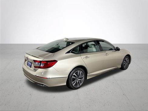 Used 2019 Honda Accord Touring image 6
