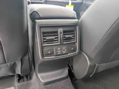 Certified 2026 Subaru Outback Limited AWD/4WD image 25