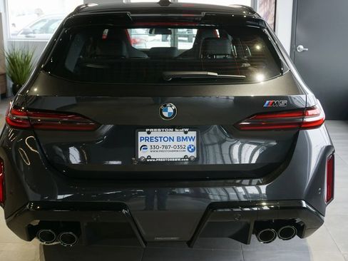 New 2026 BMW M5 Touring image 3