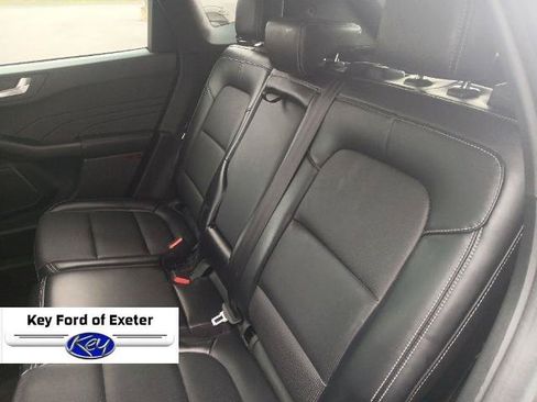 Certified 2024 Ford Escape Platinum AWD/4WD image 18