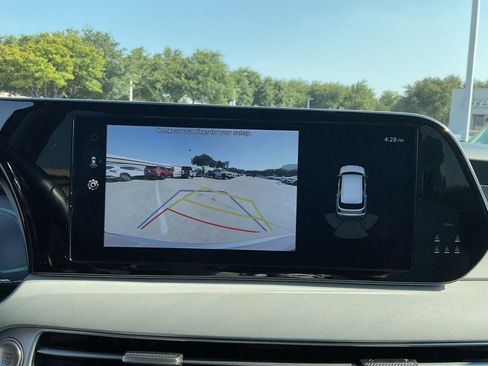 Used 2025 Hyundai Palisade SEL FWD image 29