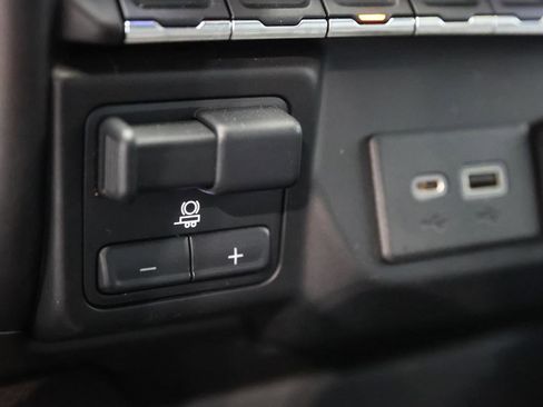 Used 2020 Chevrolet Silverado 1500 RST w/ All-Star Edition image 19