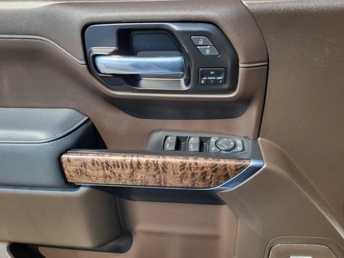 Used 2021 GMC Sierra 1500 Denali AWD/4WD image 19